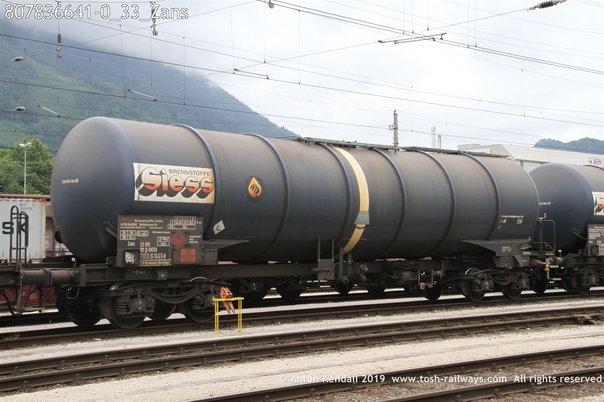 807836641-0_33_Zans.JPG